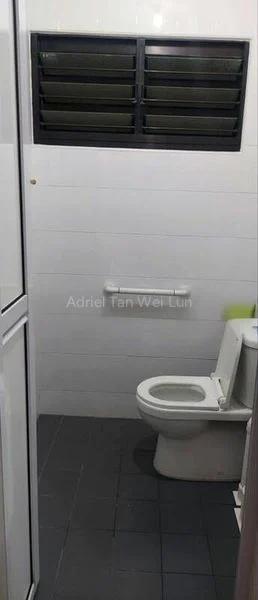 Room (HDB) for Rent in  452 Ang Mo Kio Avenue 10 - Image 1